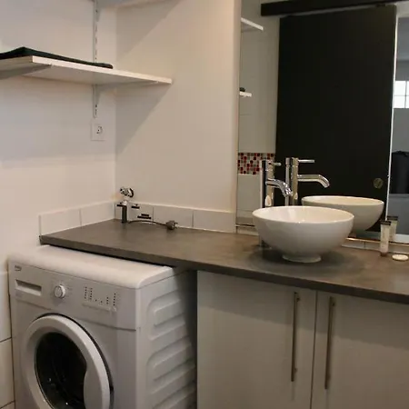 Apartment La Petite Maison By Pom